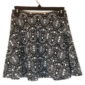 Divided H&M Black and White Boho Floral Unique Patterned Fit and Flare Skirt